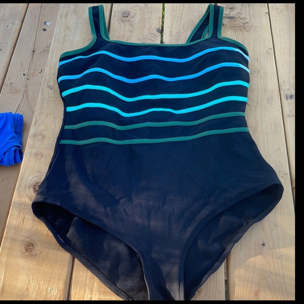 vintage 1980s to 1990s swimsuit is by Gabar 80s/90s One Piece Ribbed Swimsuit